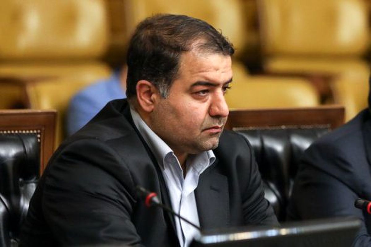 فراهانی: دریافت وام میلیاردی از جیب مردم بدون بازپرداخت
