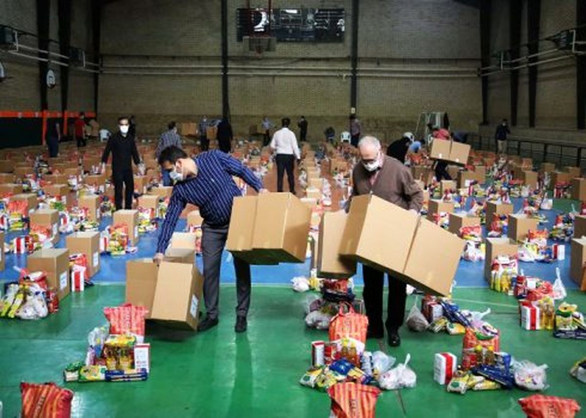 توزیع بسته های ارزاق بین نیازمندان محله های مرکزی شهر تهران آغاز شد