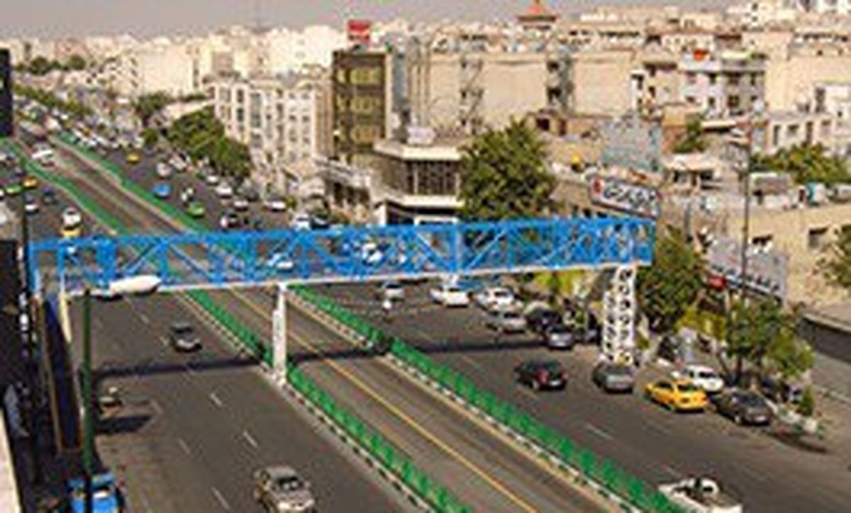 احداث پل عابر پیاده مقابل کلینیک قدس در منطقه ۸