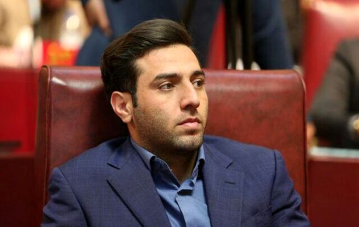 مجلس تبدیل وضعیت کارکنان شهرداریها را پیگیری کند