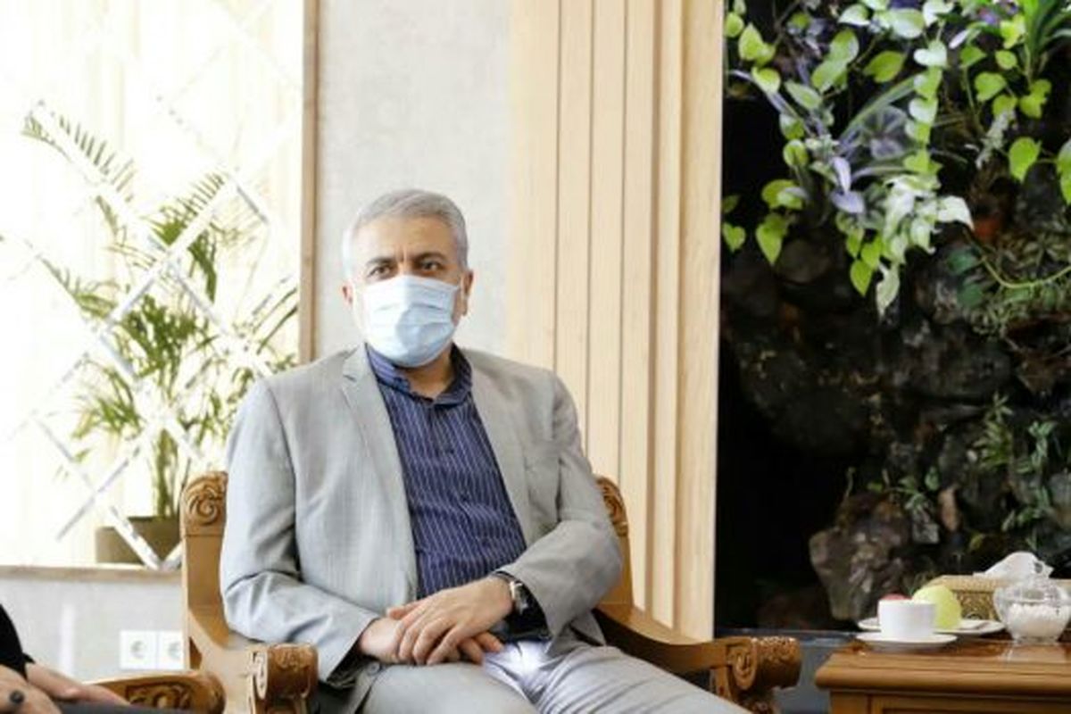 یاد و نام شهدا نباید فراموش شود