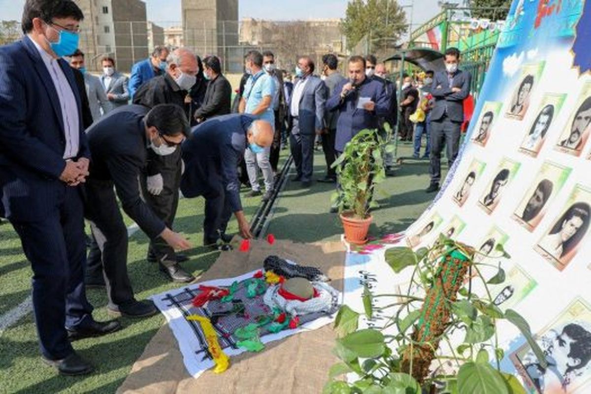 بهره برداری از زمین چمن مصنوعی مجموعه ورزشی شهید خوراکیان