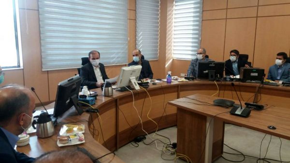 میادین میوه و تره بار در کنترل و تعدیل قیمتها بسیار مؤثرند