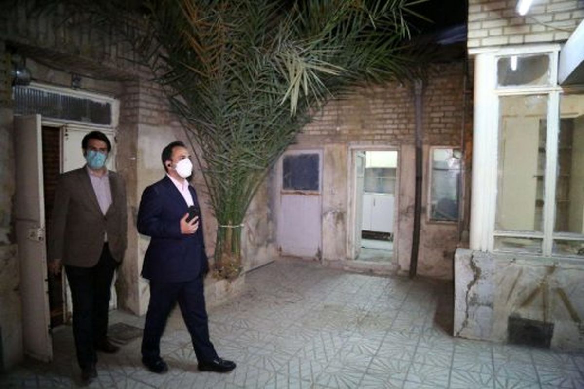 شهردار قلب طهران خبر داد: خانه هوشنگ مرادی کرمانی، قصهخانه میشود