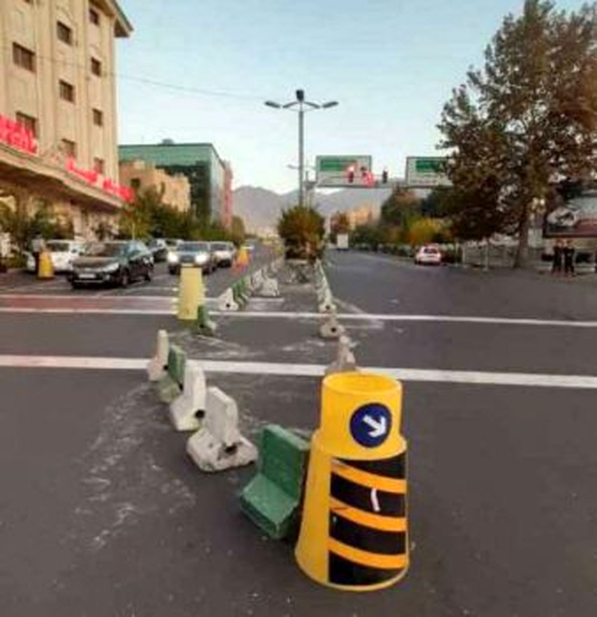 رفع گره های ترافیکی تقاطع خیابان شهید رشید یاسمی با بزرگراه سئول