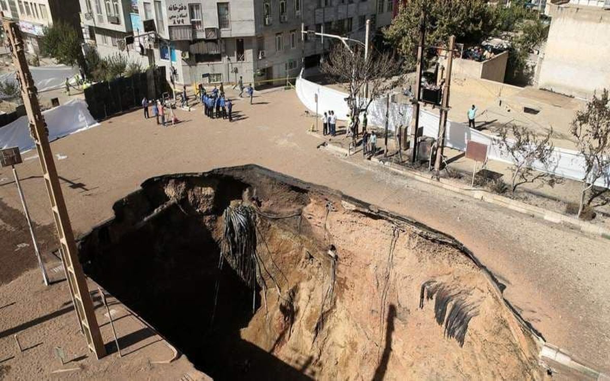 فرونشست در نسیمشهر باعث تخلیه دوازده خانه مسکونی شد