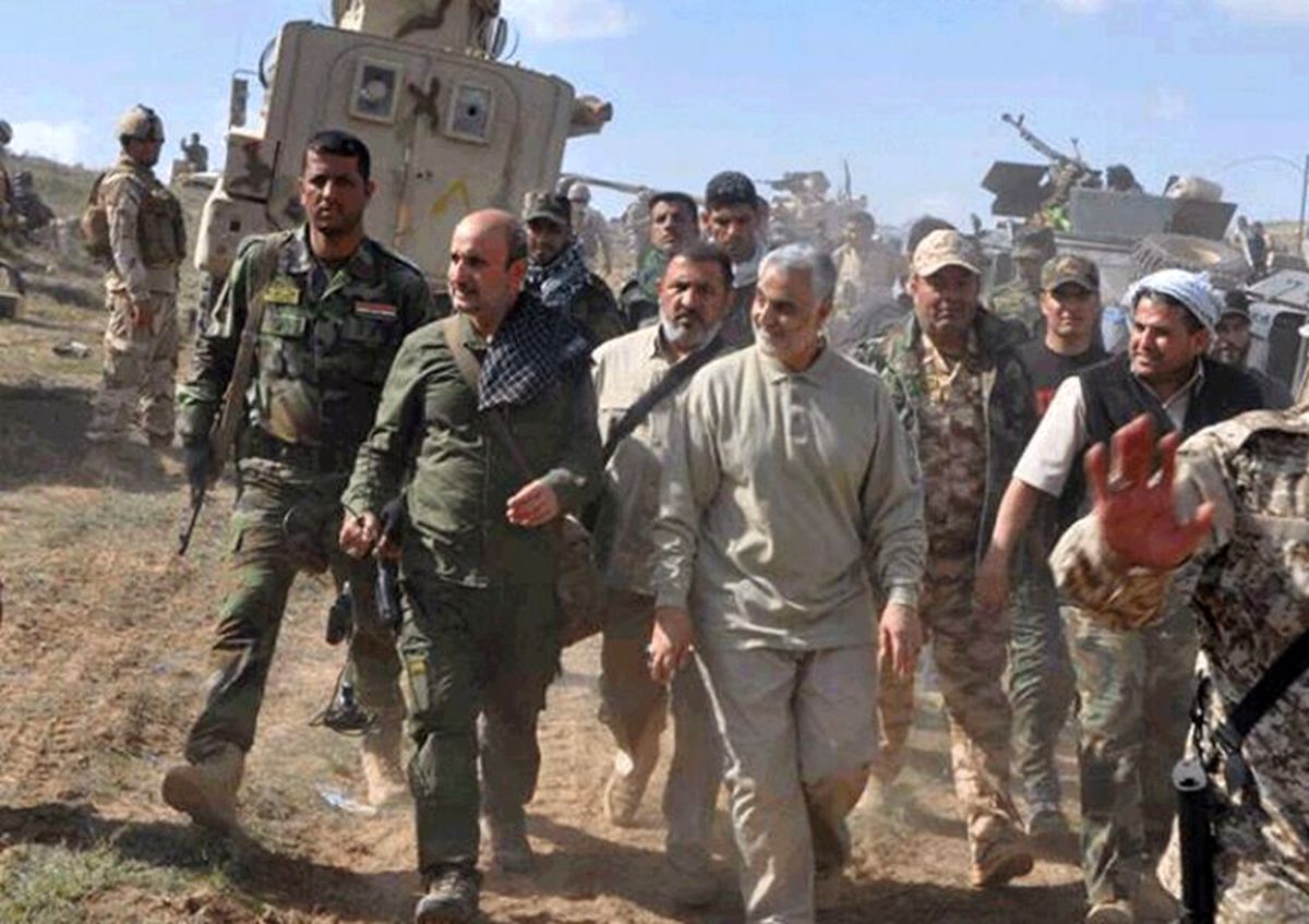 قاسم سلیمانی: من خودم را یک دیدهبان ساده در صحنه جنگ میدانم+فیلم
