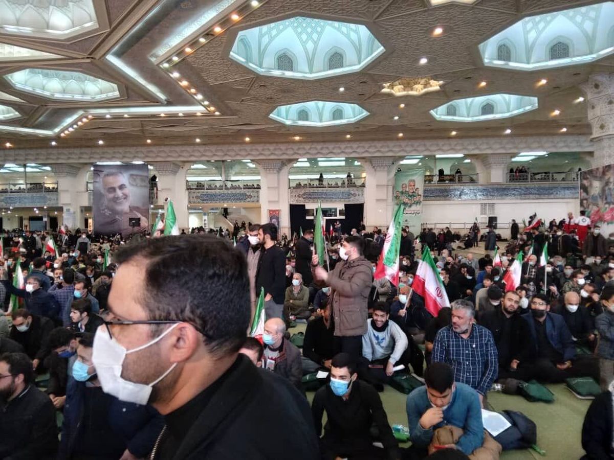 آغاز اجتماع بزرگ مردم تهران در فراق حاج قاسم با حضور رییسجمهور