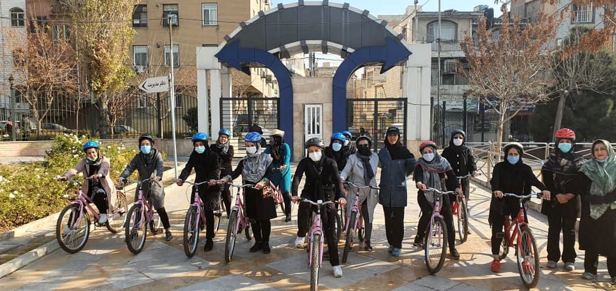 آموزش مهارت های مقدماتی و پیشرفته دوچرخه سواری به بانوان