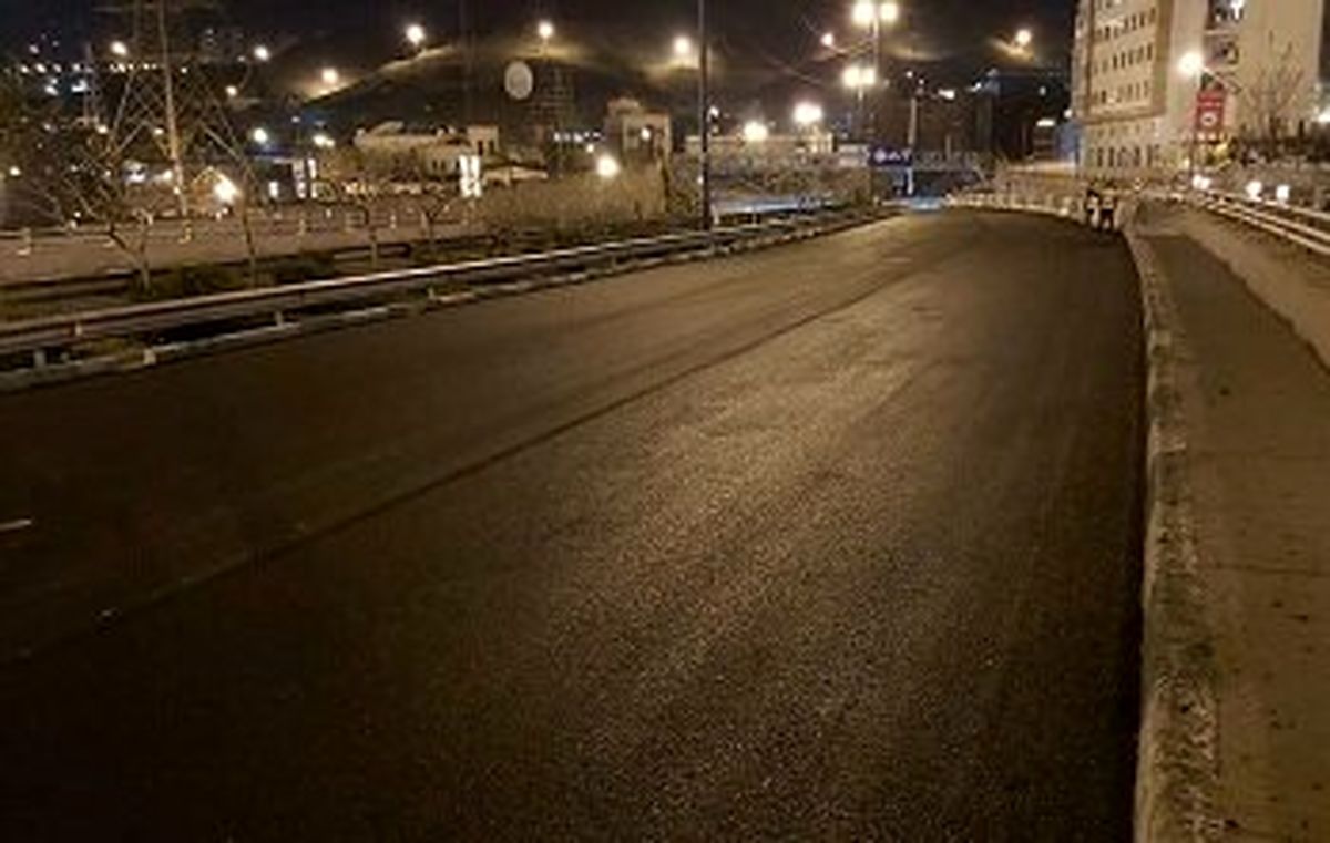 معابر شهری و بزرگراهی منطقه۲ با توزیع 24 هزارتن آسفالت بهسازی شد