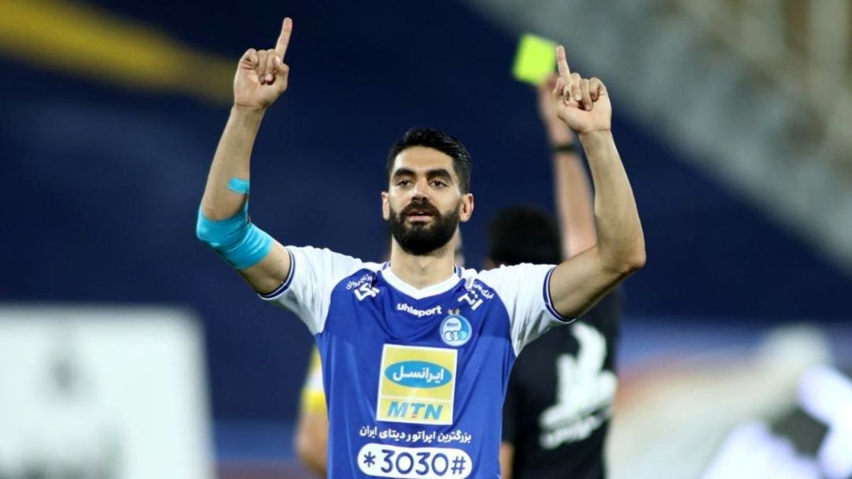 پرسپولیس به استقلال رو دست میزند!