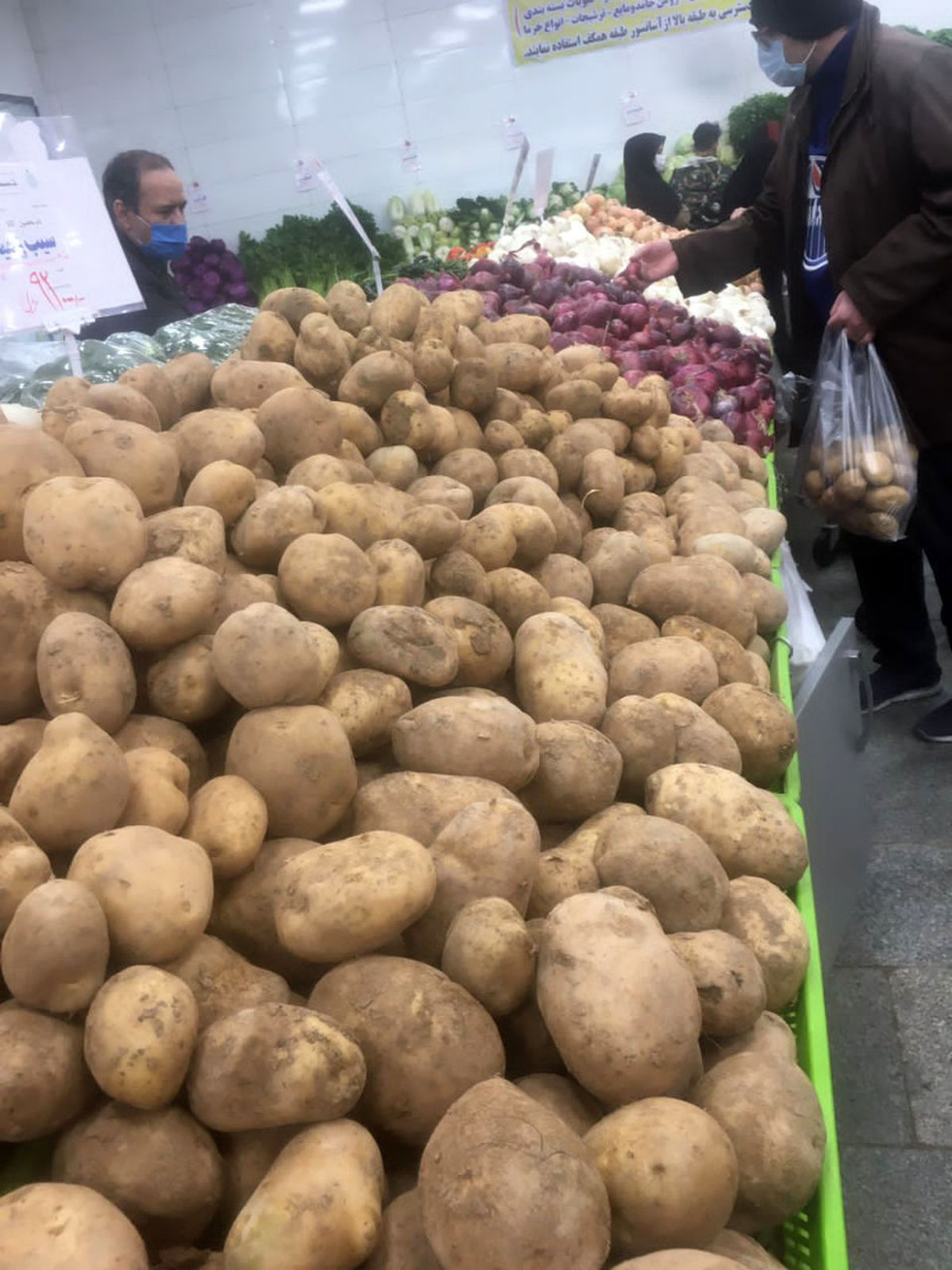 آمادگی سازمان مدیریت میادین شهرداری تهران برای اختصاص غرفه به تأمینکنندگان سیب زمینی