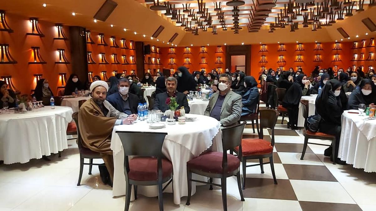 ویژهبرنامههای هفته گرامیداشت زن در منطقه 12