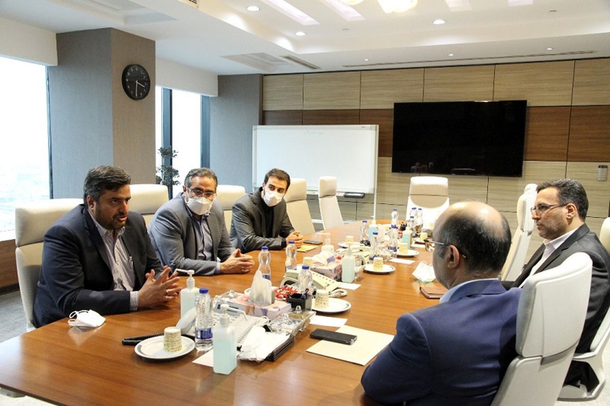 نشست هماندیشی مدیران عامل «ومعادن»، تجلی و بانک ملت