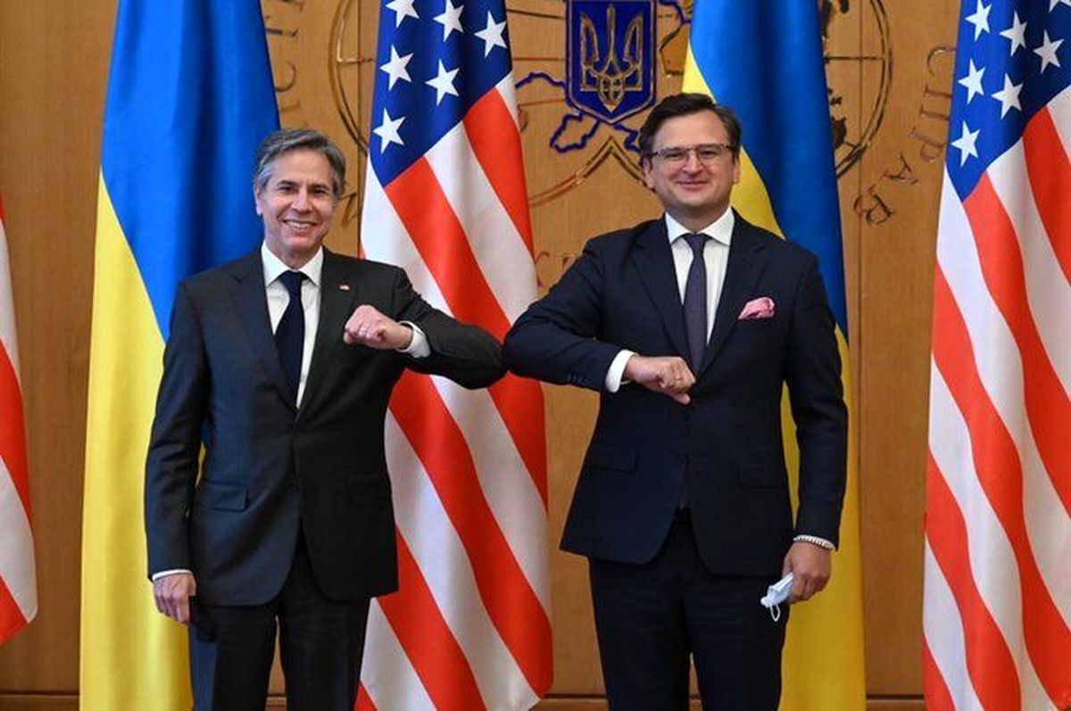 وزیران خارجه آمریکا و اوکراین درباره تدابیر علیه تصمیم روسیه گفتگو کردند+ جزییات