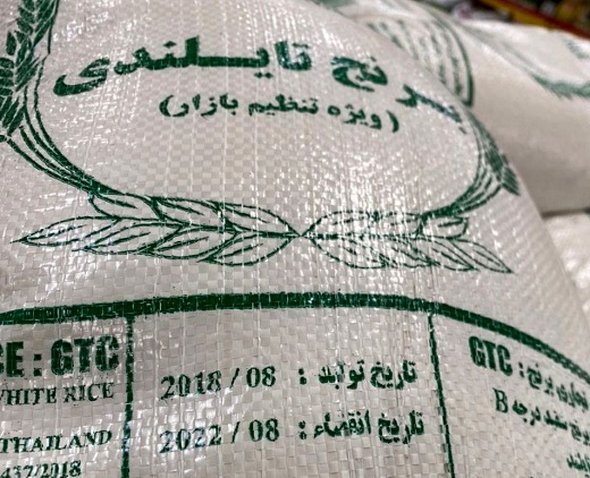توزیع برنج کهنه تنظیم بازاری در فروشگاه ها