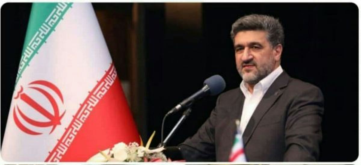 حجت‌اله صیدی در جمع همکاران خود در اصفهان تاکید کرد گرهگشایی معیشتی؛ اولویت بانک صادرات ایران