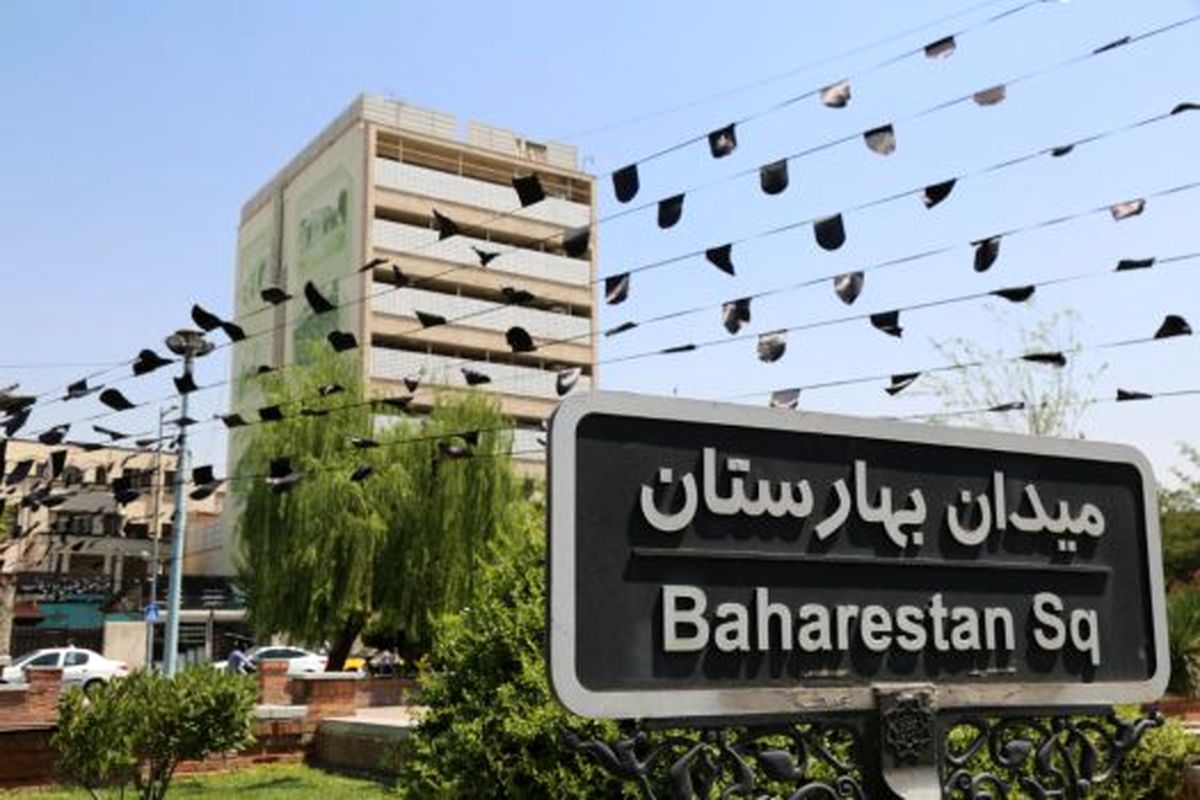 راهاندازی کاروان خودرویی عزاداری تا فضاسازی و سیاهپوشی قلب طهران