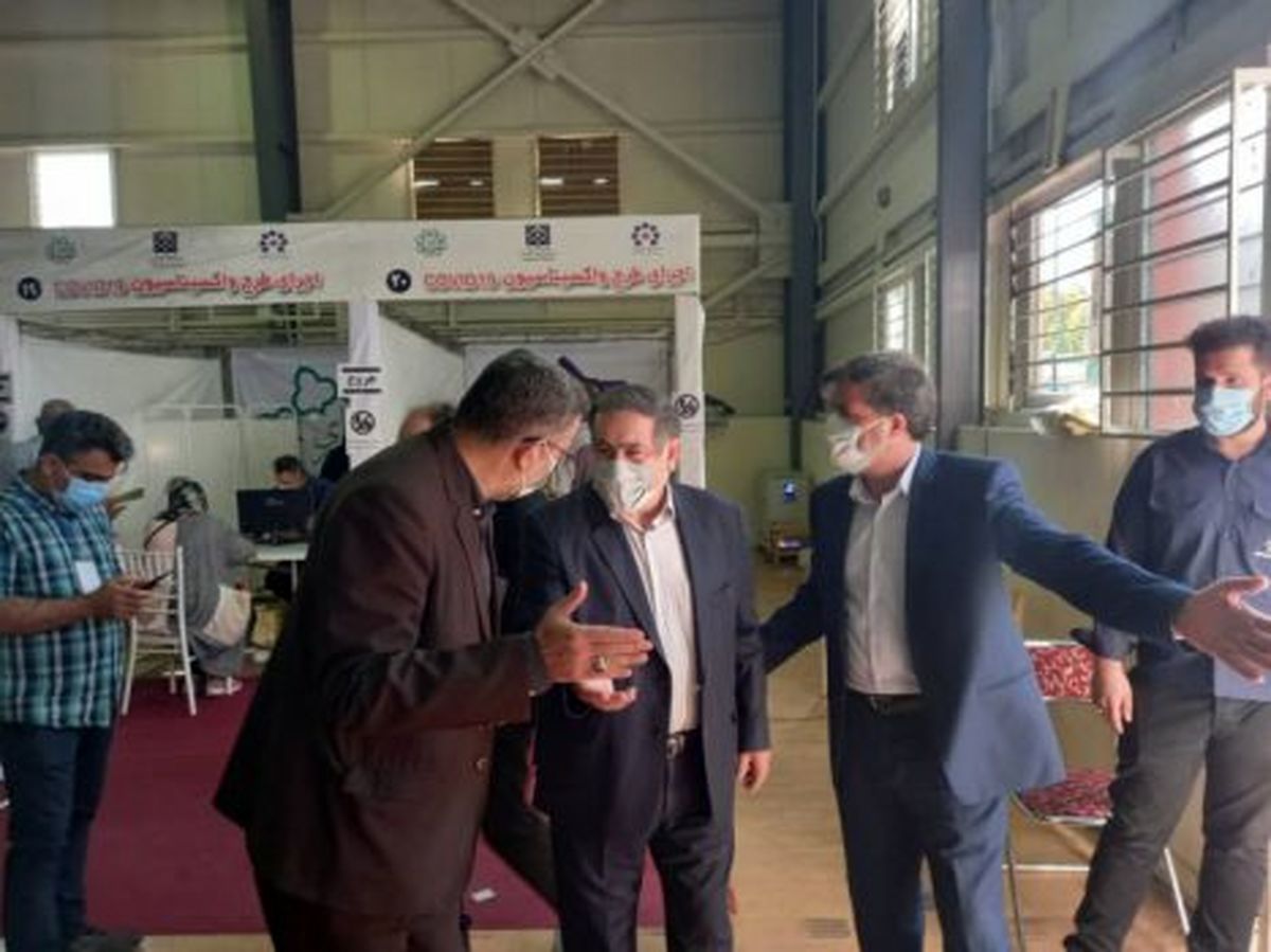 همه کارکنان نمایشگاه بین المللی شهرآفتاب دوز اول واکسن را دریافت کردند