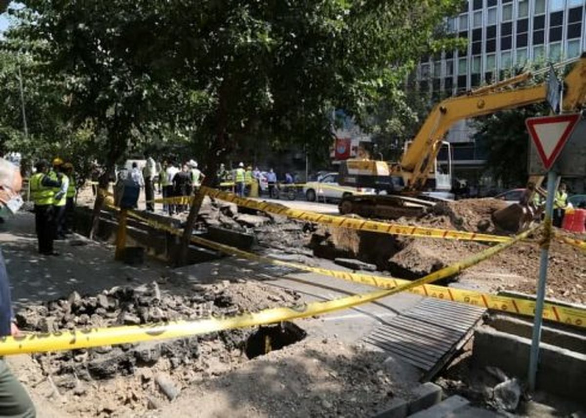 حفره خطر آفرین در منطقه ۶ بدون تلفات جانی مهار شد