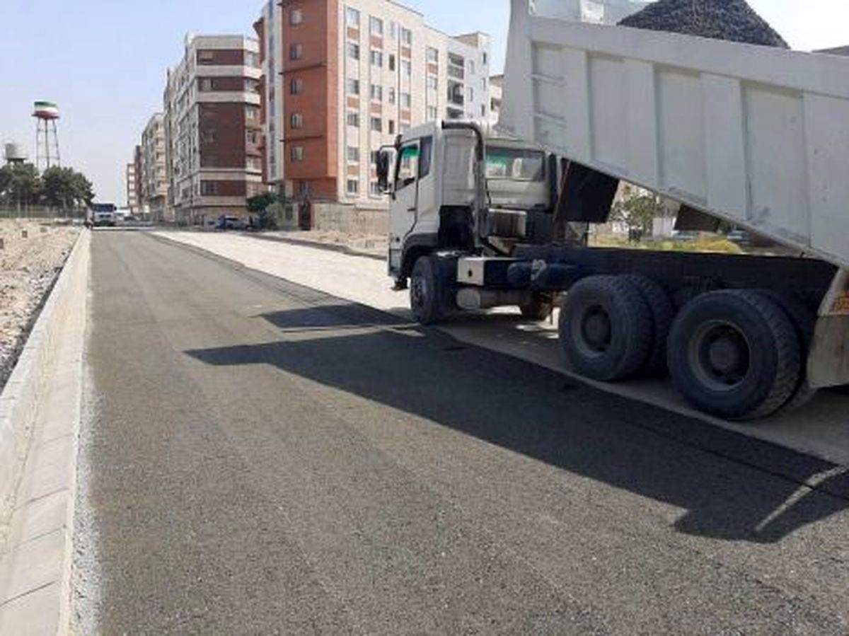 اتمام عملیات زیرسازی آسفالت در خیابان ۲۰ متری وصال و اتصال به خیابان یاس