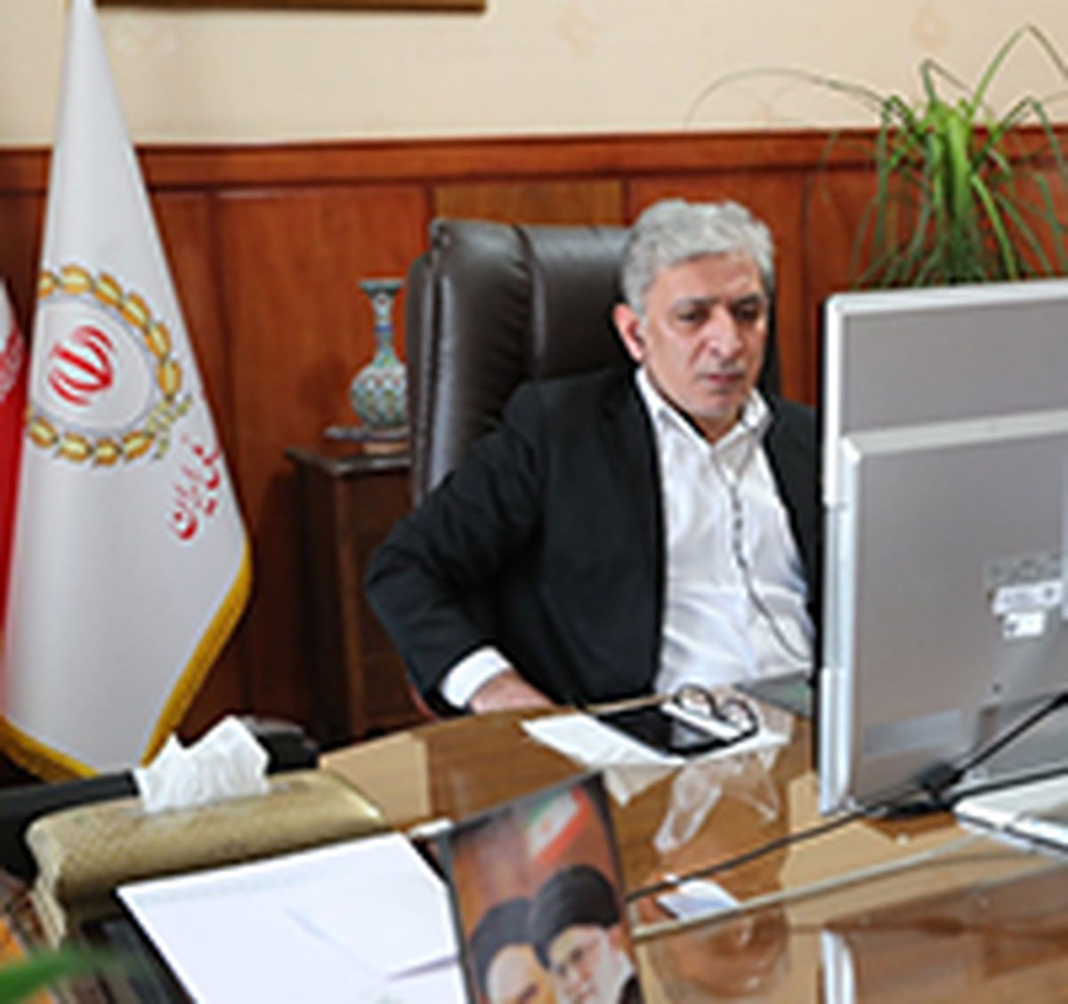 تاکید مدیرعامل بانک ملی ایران بر لزوم رعایت دستورالعمل های ابلاغی