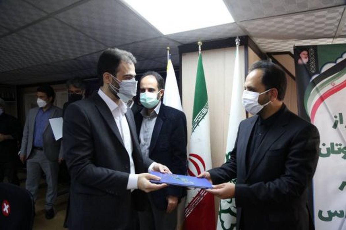 نقش ایثارگران، همچون حماسهسازان اربعین، روایتگری است