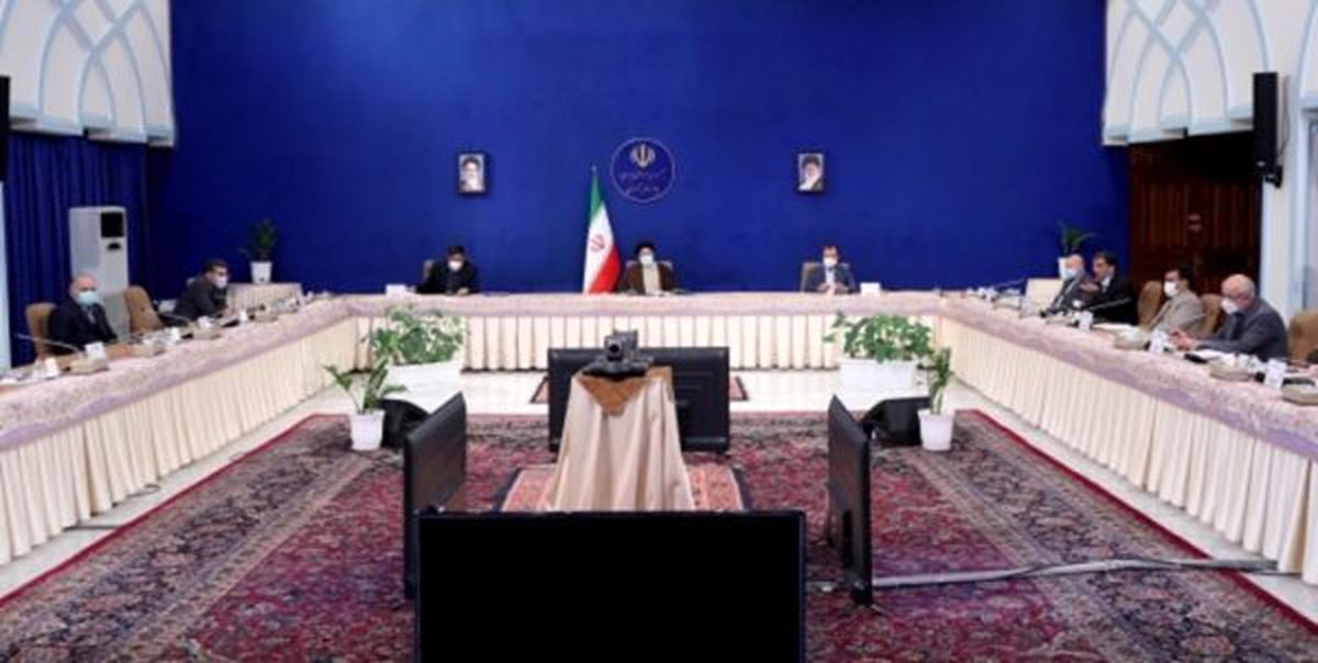رئیسجمهور: مناطق آزاد باید به اهداف اصلی تشکیل خود بازگردند