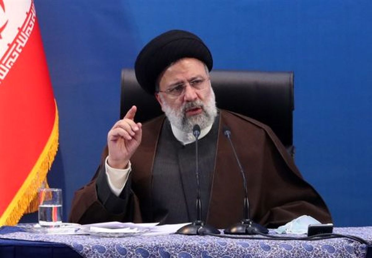رئیسی: دولت واکسیناسیون عمومی را دنبال میکند