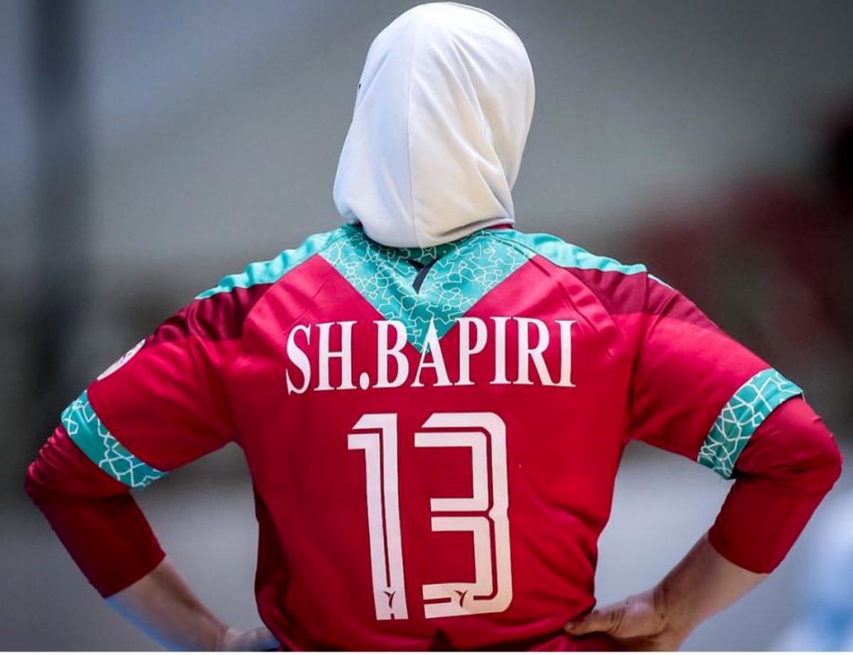 شوک به تیم ملی هندبال بانوان ایران  شقایق باپیری در اسپانیا ناپدید شد