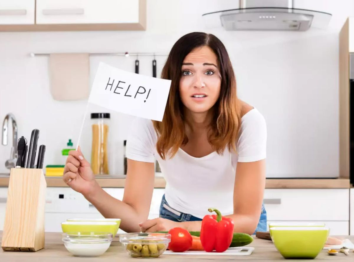 چرا با اینکه غذای کمی میخوریم وزنمان زیاد میشود؟