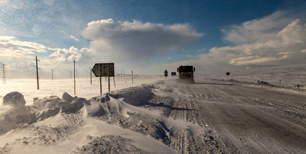 بارش برف و باران در جاده‌های ۲۰ استان کشور  مردم سفر غیرضروری نروند
