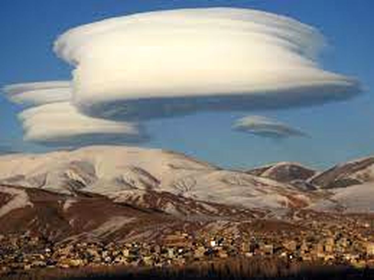ماجرای ابر‌های عجیب در آسمان خلخال چیست؟