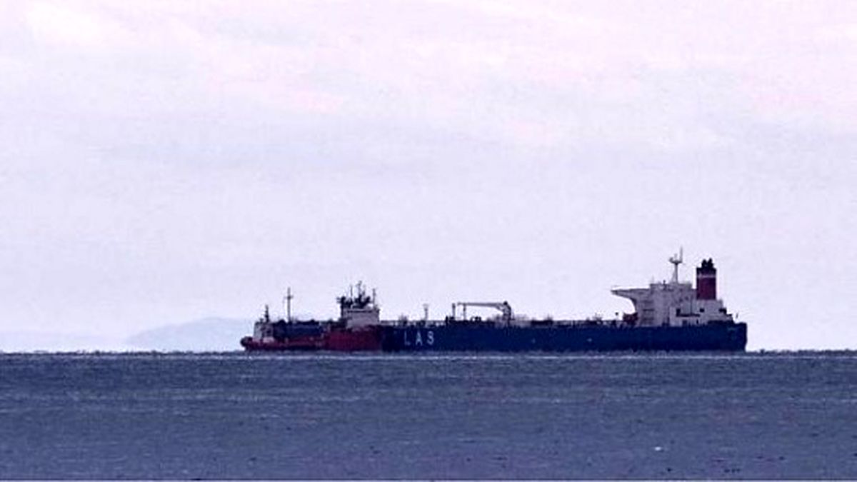 یونان یک کشتی روس حامل نفت ایران را توقیف کرد