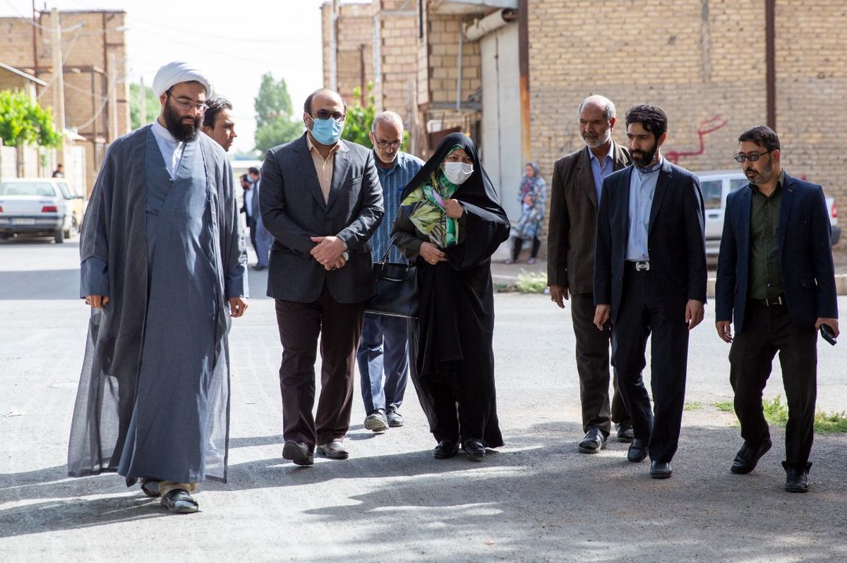 آغاز توزیع بستههای  لبخند مادری  به خانوادههای دارای ۳ فرزند به بالا توسط ستاد اجرایی فرمان امام