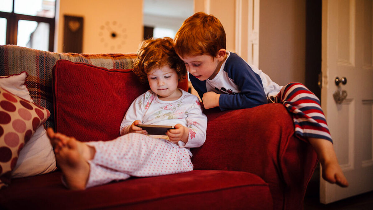 ۴ راهکار عملی برای کنترل وابستگی فرزندان به دستگاه‌های دیجیتال