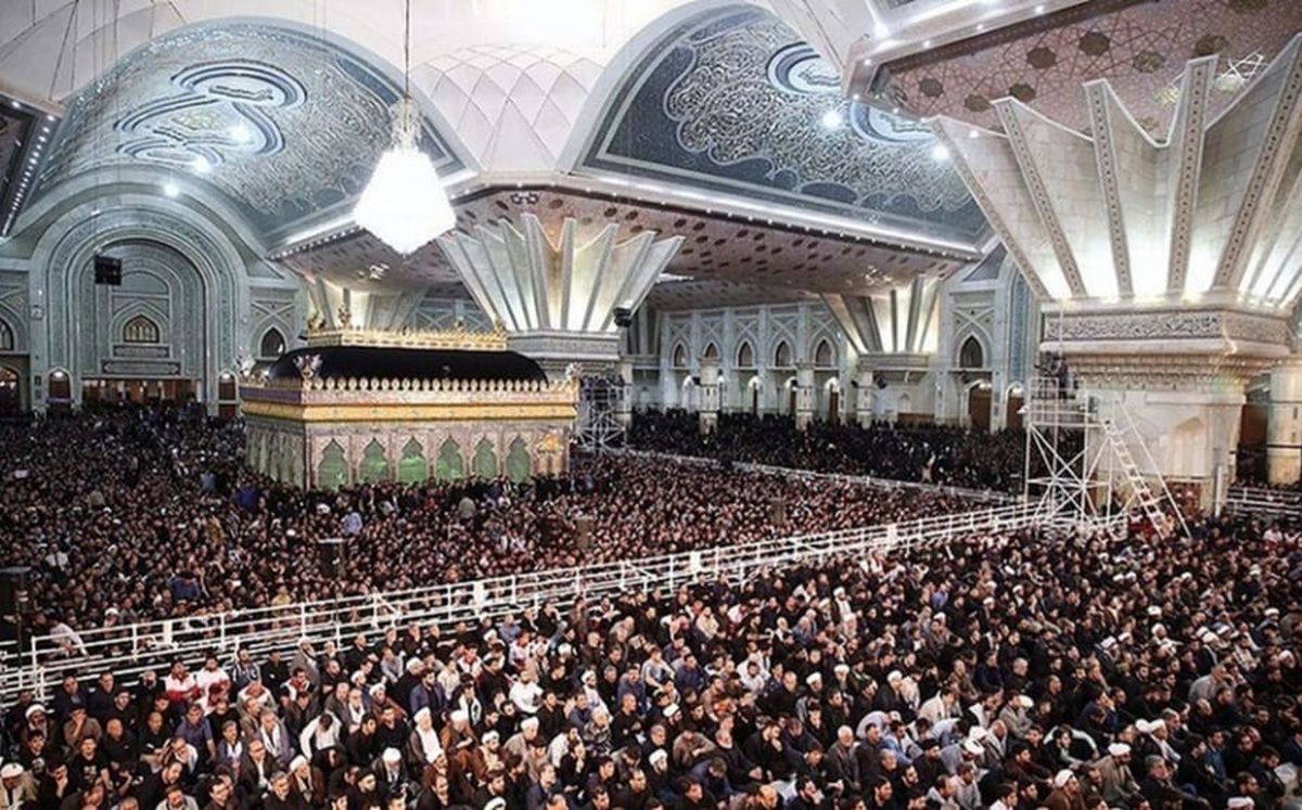 مشارکت منطقه۱۳ در استقرار پردیس و استیج سوگواره فرهنگی مردمِ امام(ره)