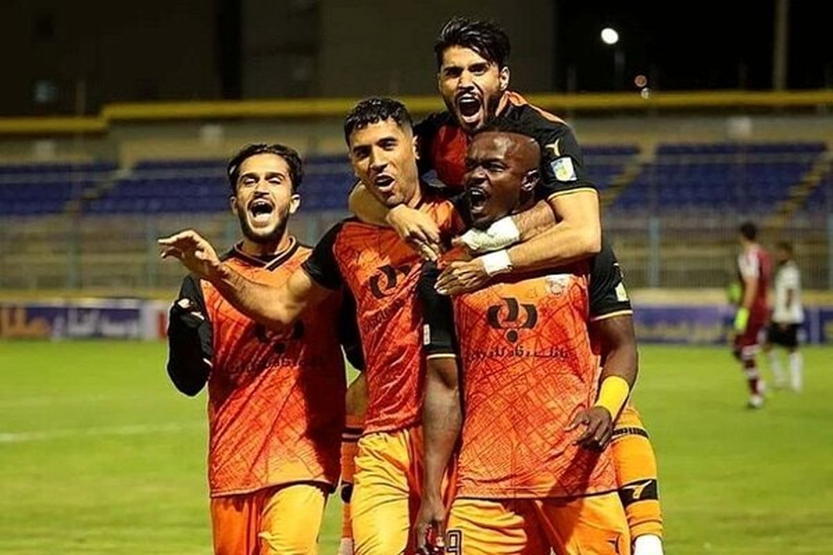 مهاجم سابق پرسپولیس راهی سپاهان میشود