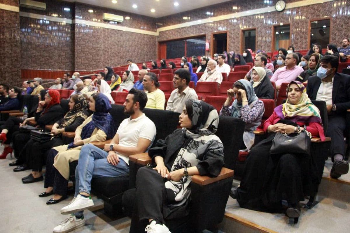 رونمایی از آلبوم موسیقی سایه اثر حامد حاتم در فرهنگسرای ابن سینا
