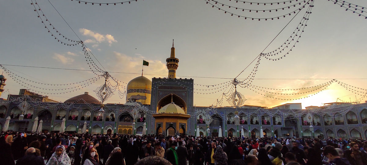 اقدام عجیب صوفیان در حرم امام رضا(ع) جنجال ساز شد