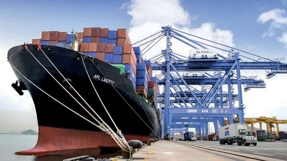 دولت وعده افزایش ۲ برابری صادرات غیرنفتی را با سیاست خارجی متوازن محقق کرد