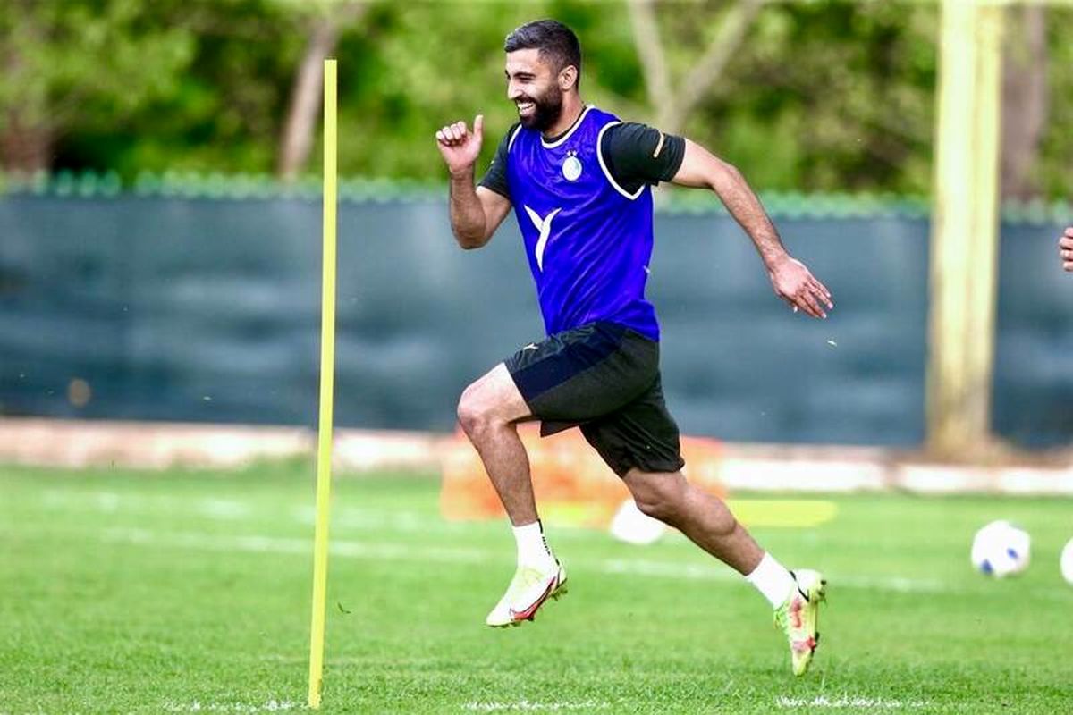 مربی قرمزها از بمب آبی شگفتزده شد