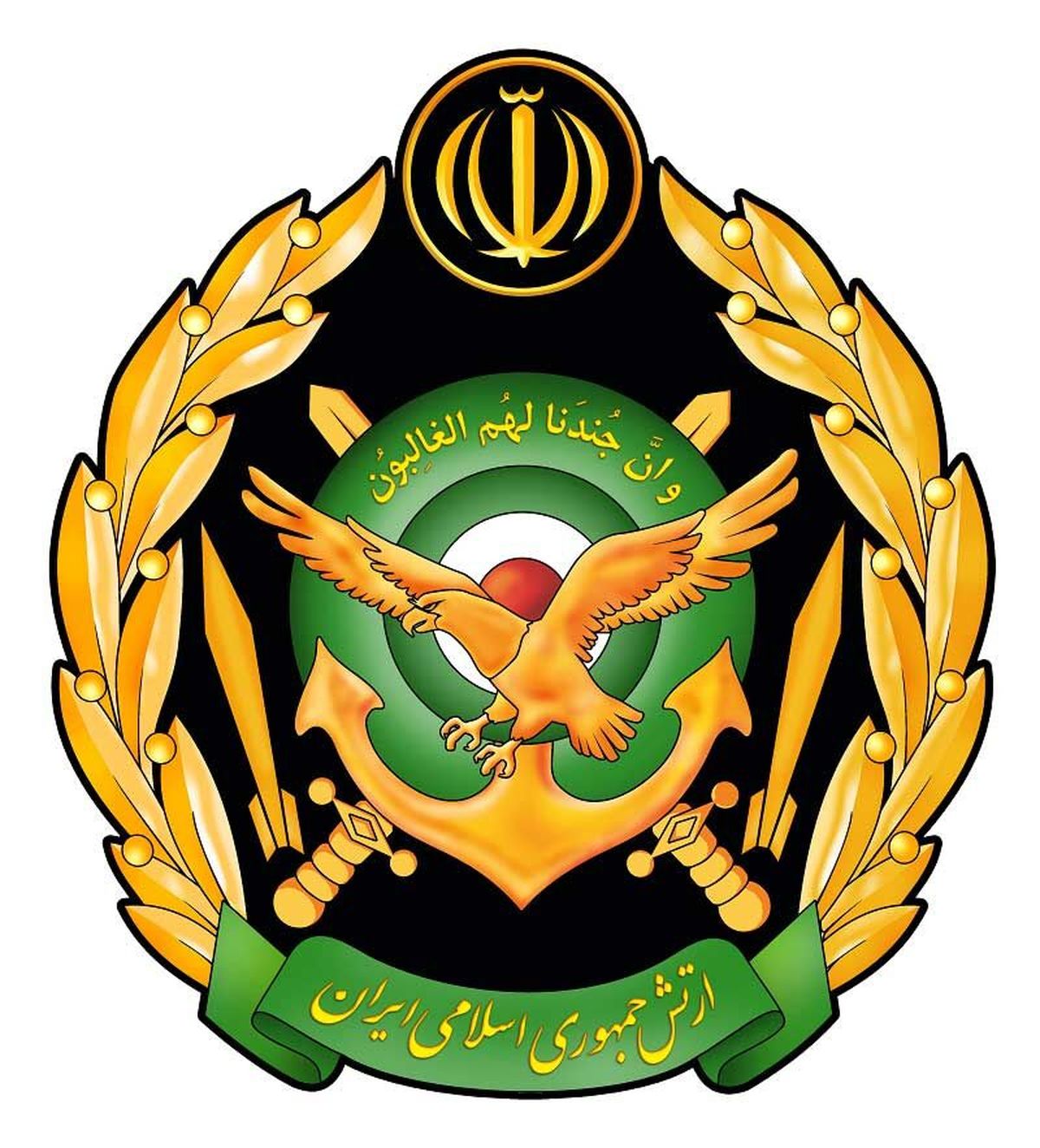 ارتش آمادگی مقابله با توطئههای گوناگون دشمنان را دارد