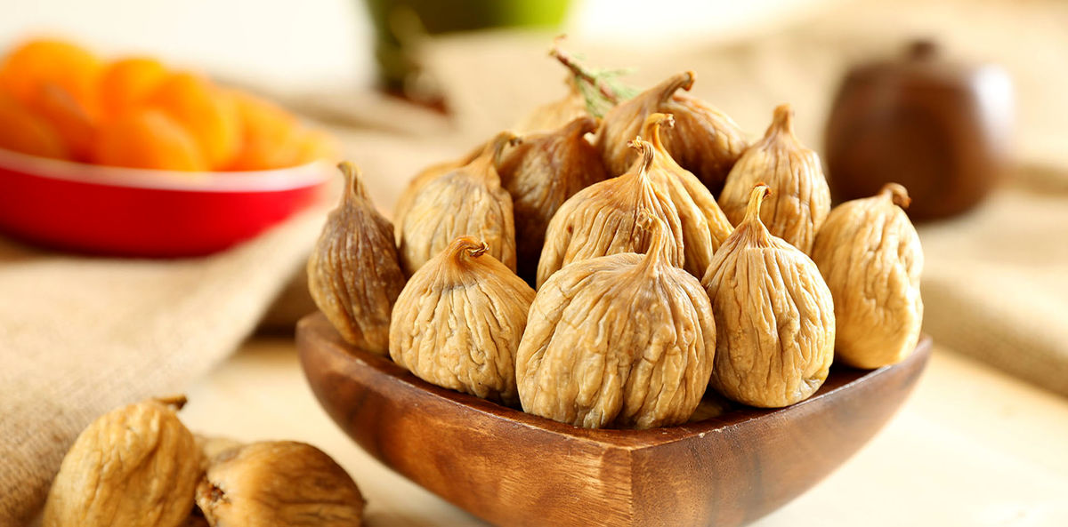 آشنایی با بهترین آجیل برای تقویت استخوانها