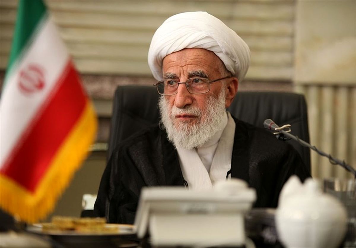 آیت الله جنتی: قانون کاپیتولاسیون نشانهای از خوی استعماری آمریکا است