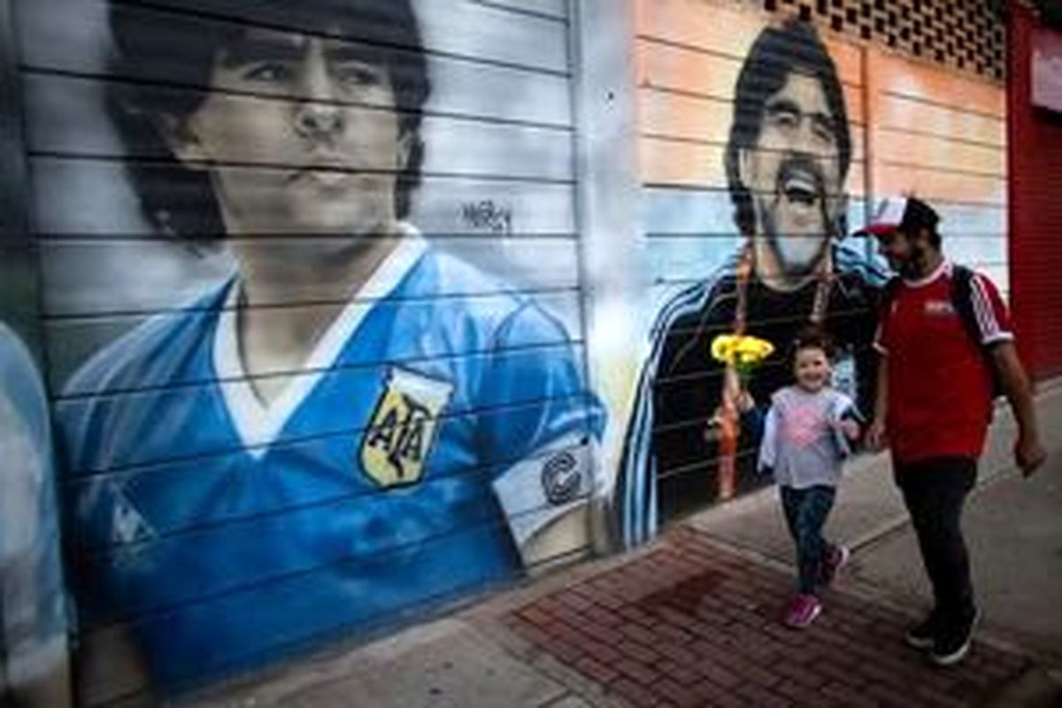 پیام کنایه‌آمیز دختر مارادونا به مسی و آرژانتین+عکس