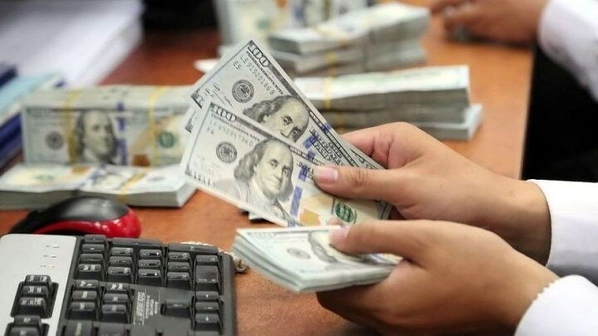 فیمت دلار در بازار آزاد امروز  چهارشنبه ۳۰ آذر