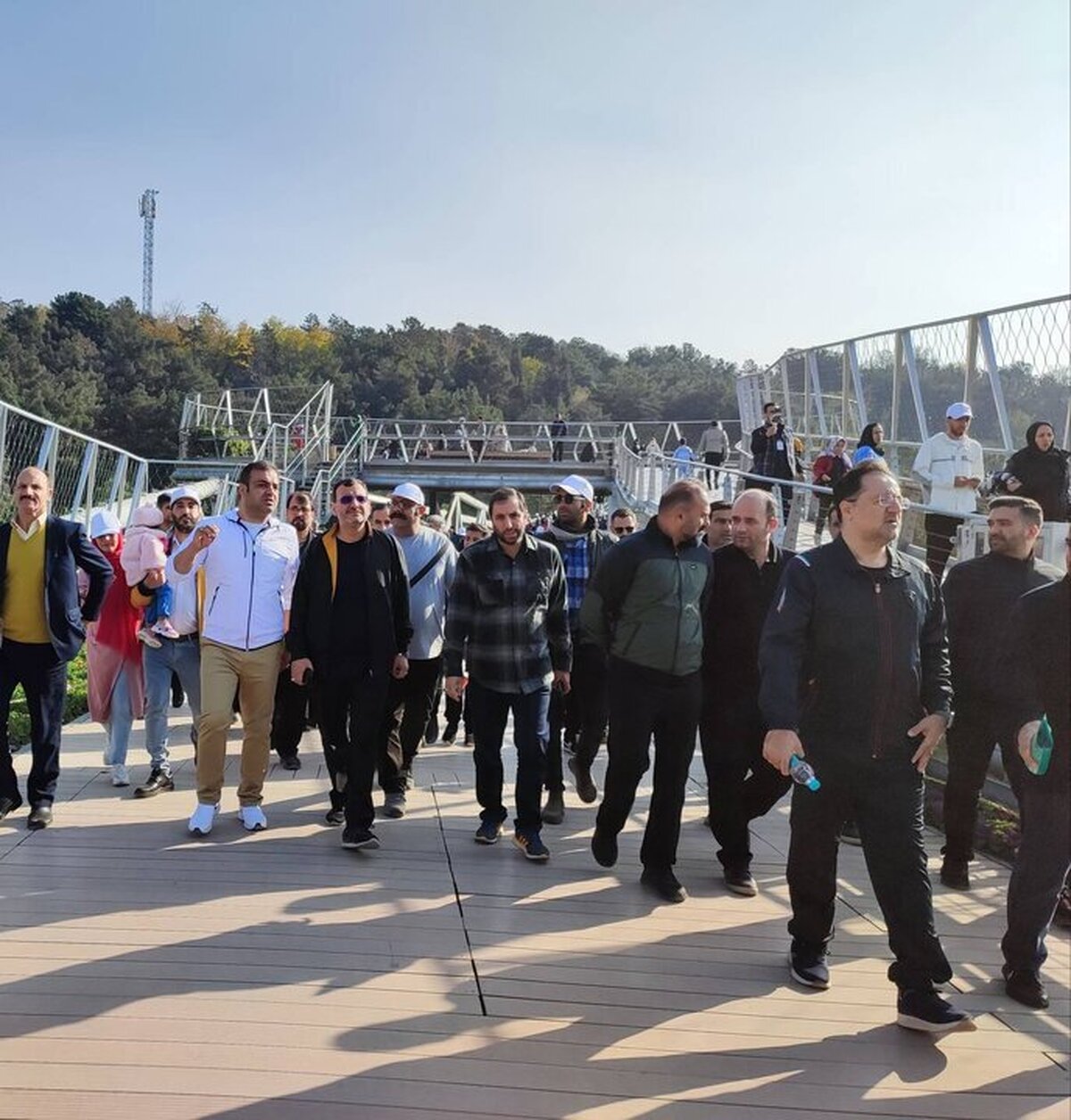 حضور بیش از ۵۰۰۰ نفر از کارکنان شهرداری تهران در همایش پیادهروی خانوادگی