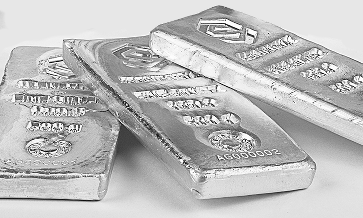قیمت نقره امروز دوشنبه ۲۷ مرداد ۱۴۰۴   گرم نقره ۱۴۰۰ تومان رشد کرد